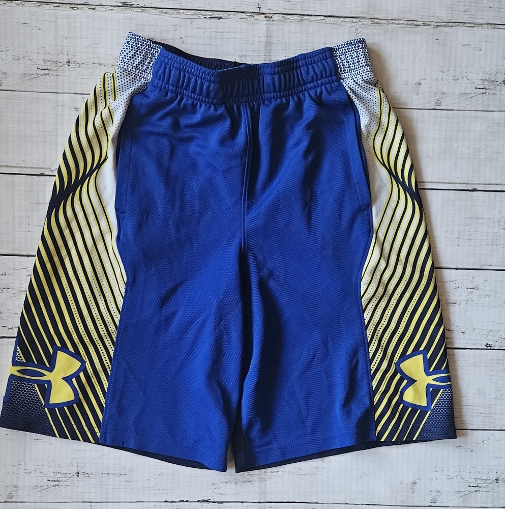 Under‎ Armour Shorts Size YM